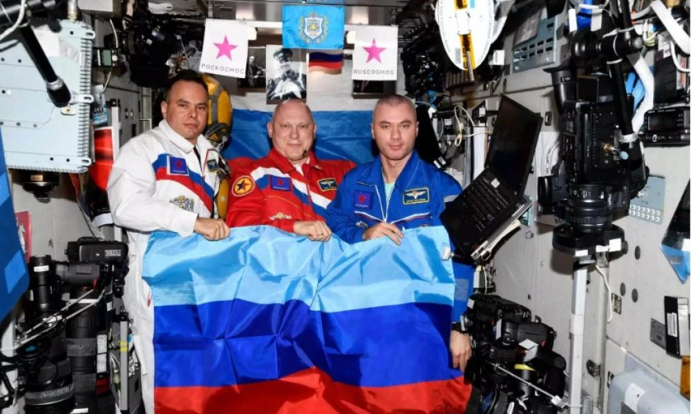 Ουκρανία: Ρώσοι κοσμοναύτες του ISS γιόρτασαν την κατάληψη του Λιτσισάνσκ